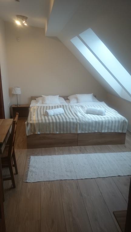 Apartman Gondola Hotel Győr Kamer foto